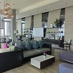 Pattaya市中心/临近海滩/无边泳池/家具齐全/24小时安保